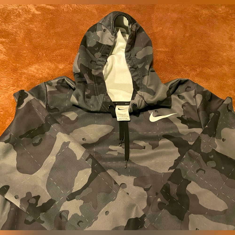 Nike Gray and Black Camo Sweater, Men’s Size Small
